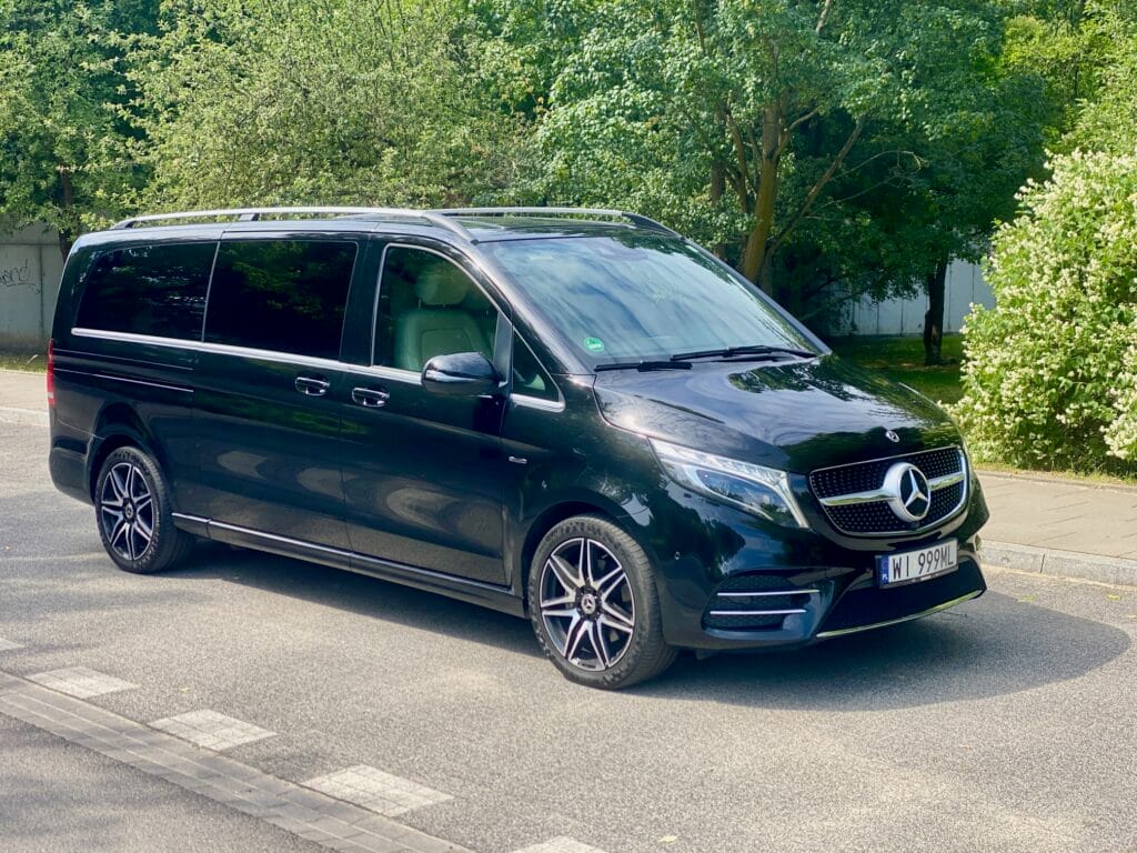 Wynajem prestiżowego busa dla 6 osób