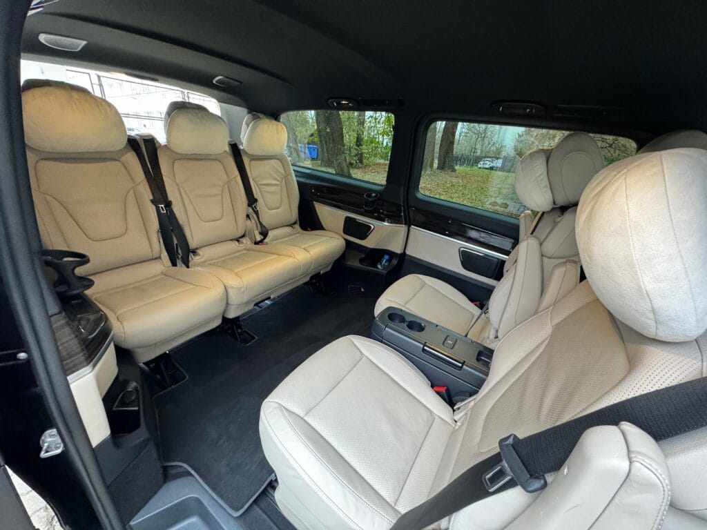 Wynajem prestiżowego busa dla 6 osób