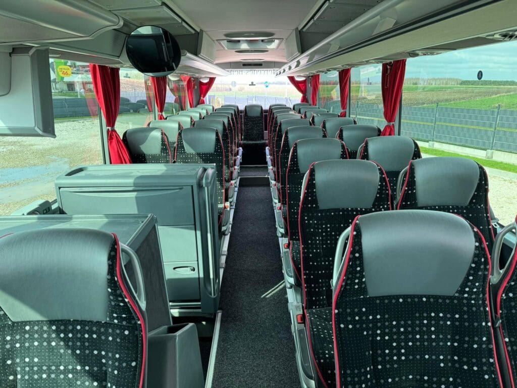 Przewóz luksusowym autokarem